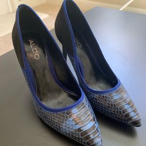 Black/Blue Aldo Pumps